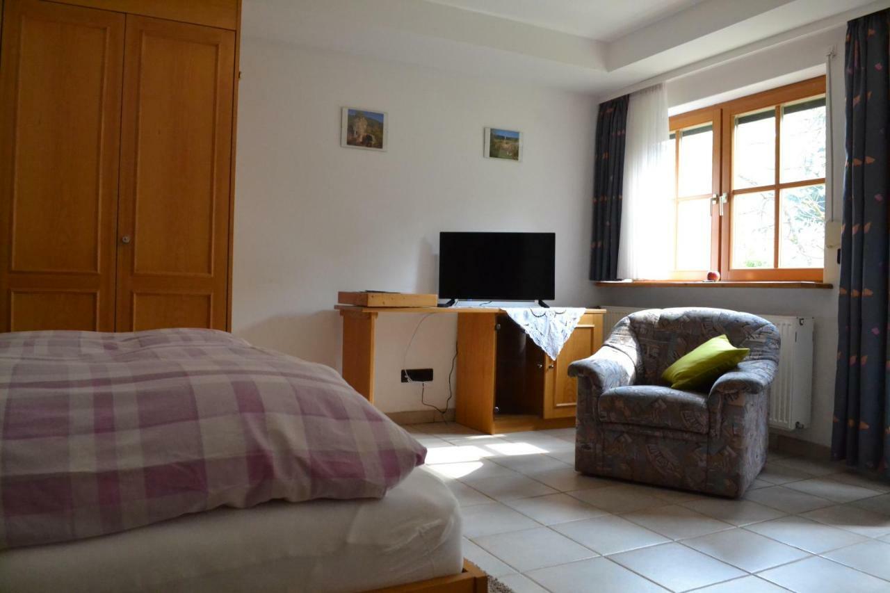 Pension - Gaestehaus Zum Pfaelzerwald Hinterweidenthal Экстерьер фото